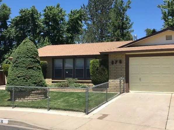 870 Briargreen Ct, Sparks, NV 89434