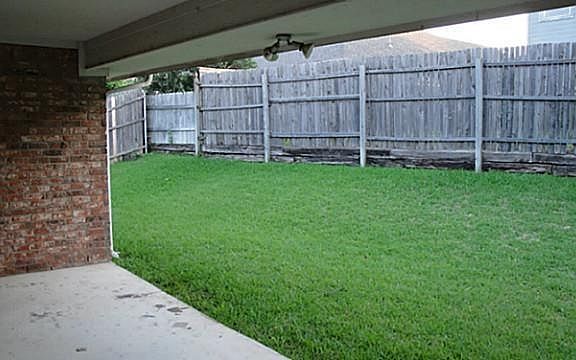 4th image of 8425 Golf Club Cir