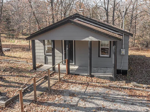 10523 Hopewell Rd, Mineral Point, MO 63660