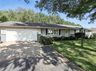 2840 SE Bennett Dr, Topeka, KS 66605