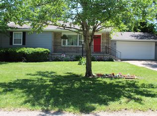 1095 W Watson Dr, Crawfordsville, IN 47933