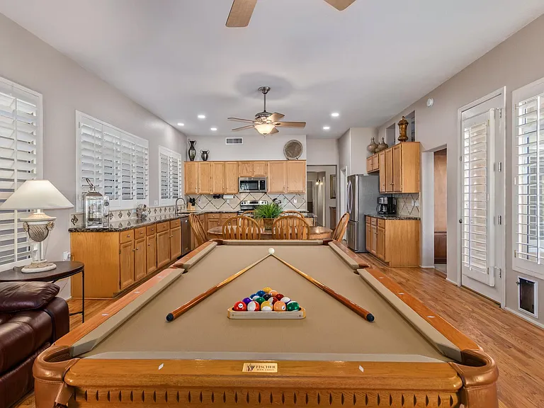 6768 W Via Montoya Dr — Photo 8