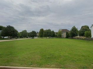 874 Flint Creek Ln, Yorkville, IL 60560