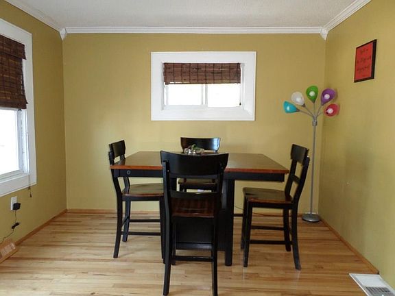 5th image of 3218 Brandes St