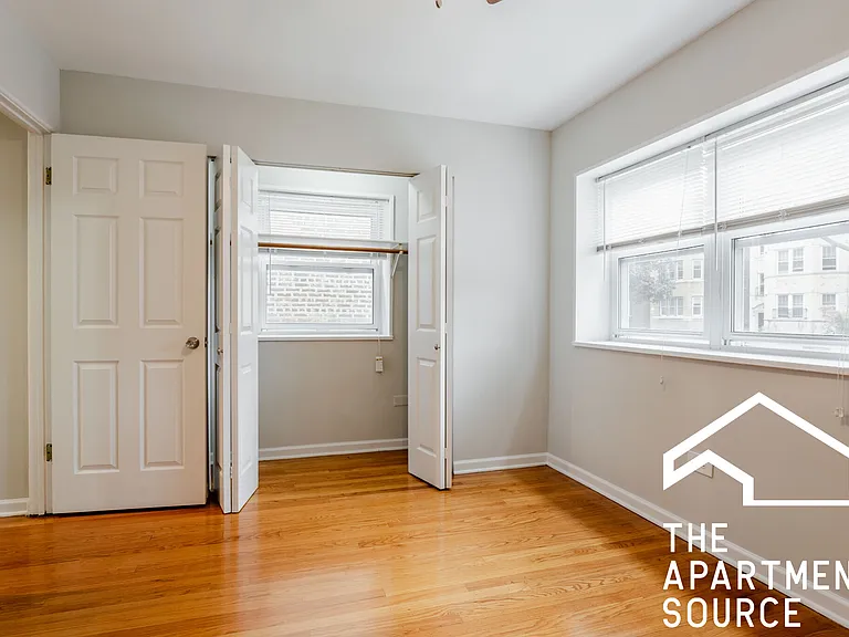 6535 N Mozart St #1F — Photo 6