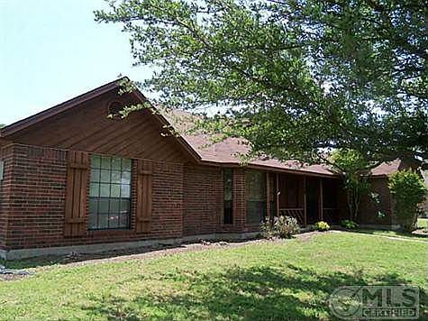 2nd image of 308 Creekview Cir