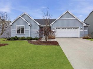 987 Griffin Way, Deforest, WI 53532