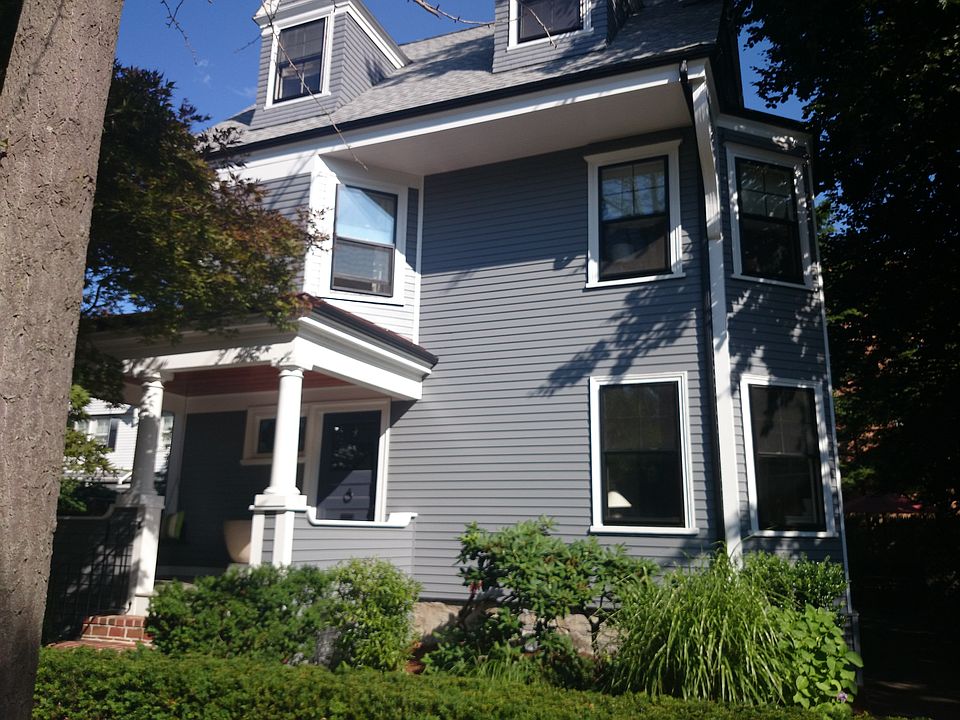 2nd image of 31 Coolidge St