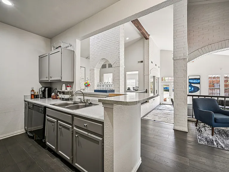 Spring Pointe — Photo 24