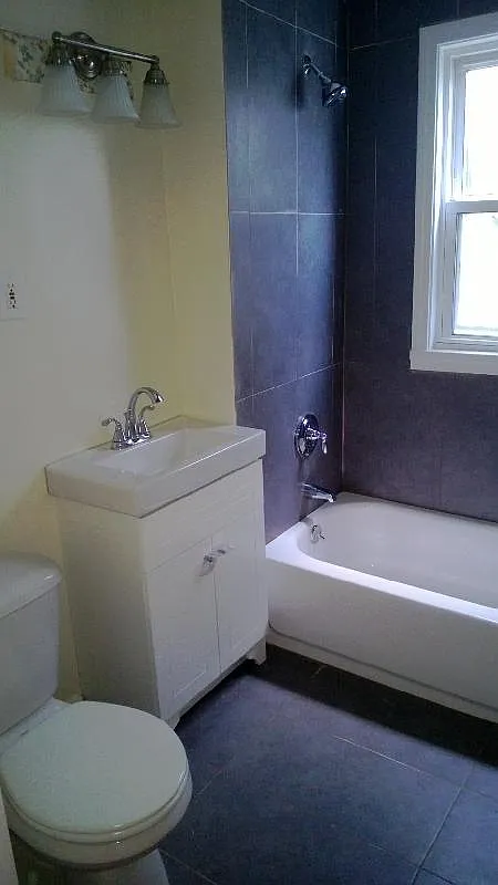 Building Photo - 151 Forest Hills St #1