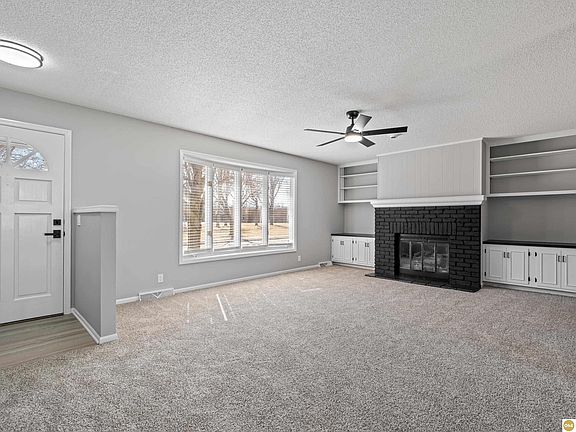 4th image of 1310 Jones Dr