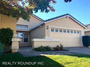 9052 Pembridge Dr, Elk Grove, CA 95624