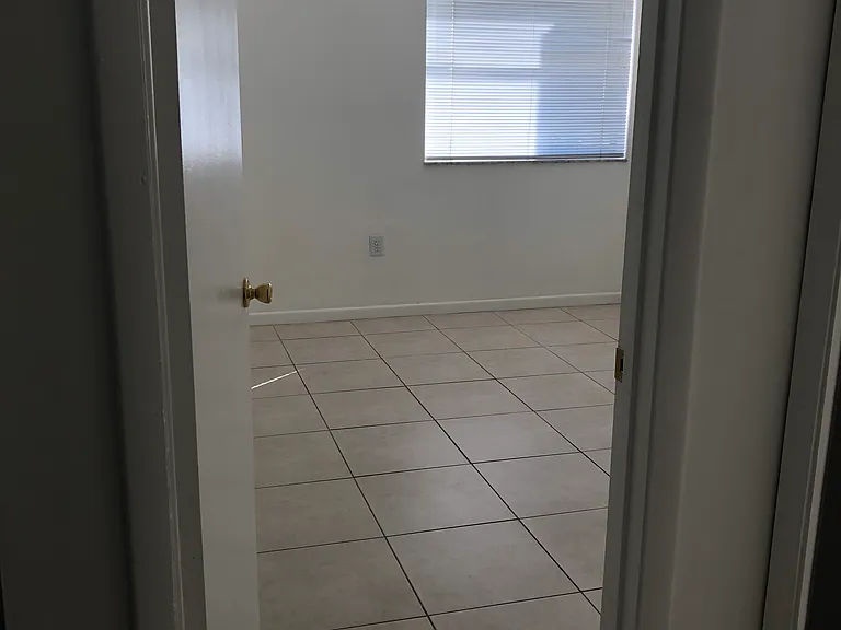 Second bedroom