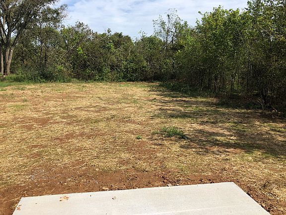 5th image of 22 Lockhart Ln