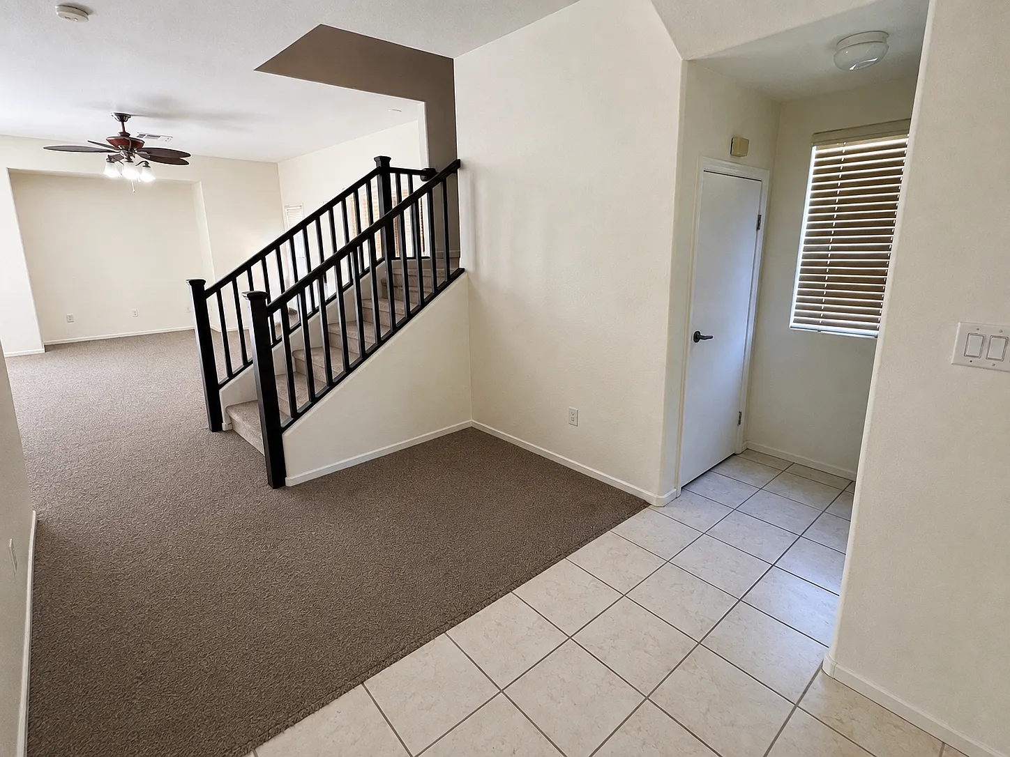 3 bed, 2.5 bath, 1505 sqft, $1,995 — Photo 3