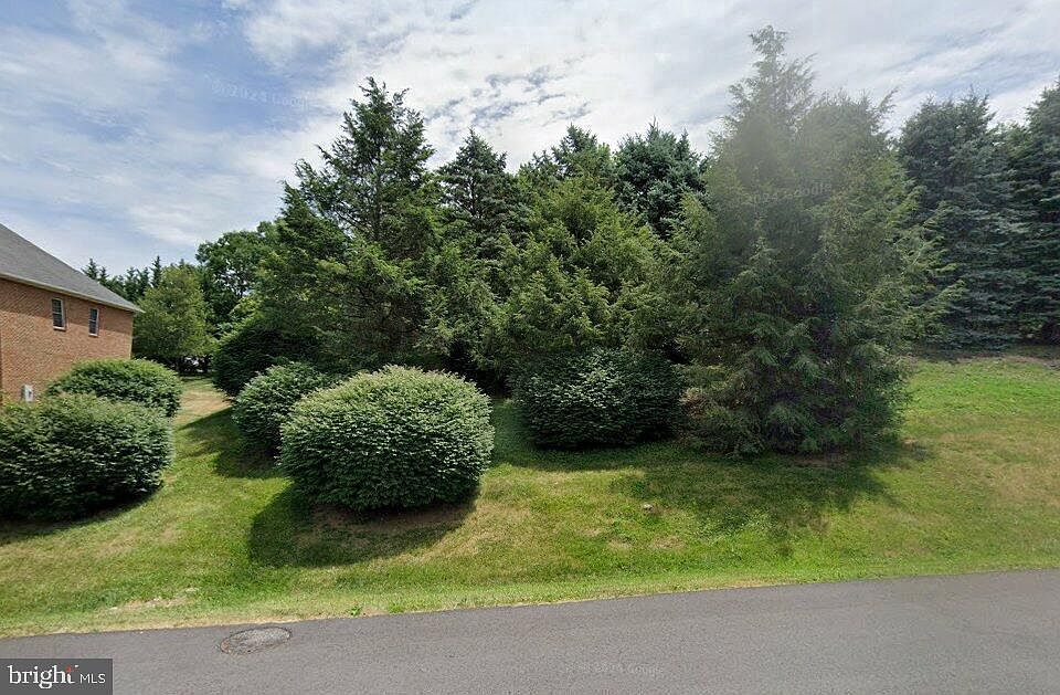 2nd image of 11011 Sani Ln
