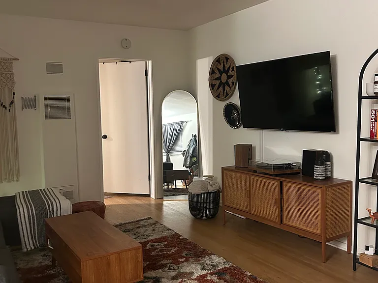 1015 E Ocean Blvd #4 — Photo 4