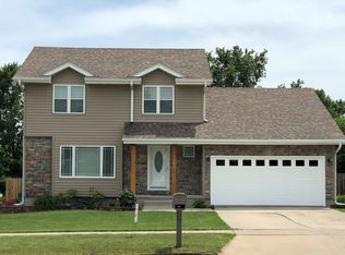 1103 E Iowa Ave, Indianola, IA 50125