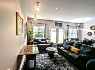 285B Plaza Dr #B, Chapel Hill, NC 27517