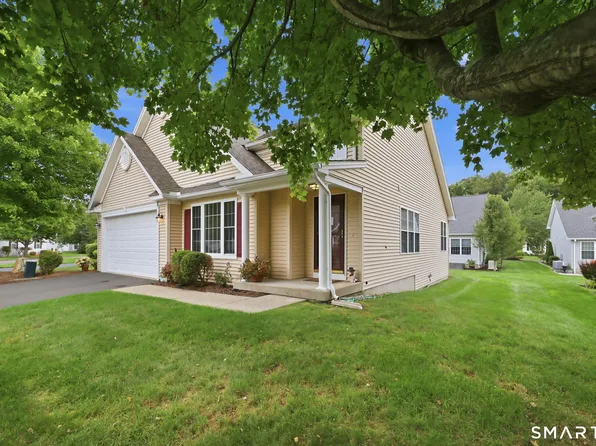 31 Grand Boulevard, Ellington, CT 06029