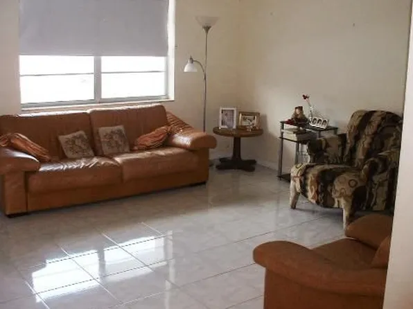 2840 Taylor St APT 21, Hollywood, FL 33020