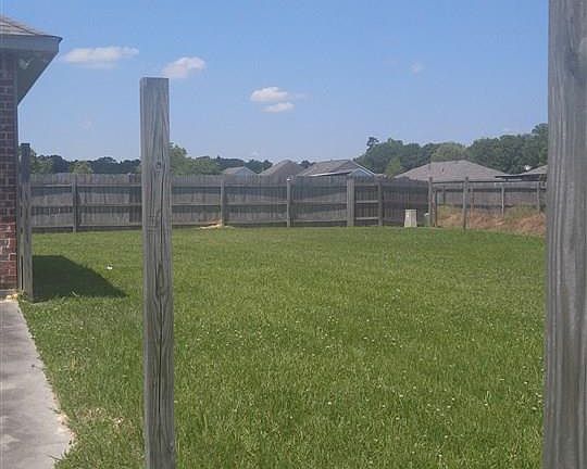 4th image of 10101 Chapel Hill Dr