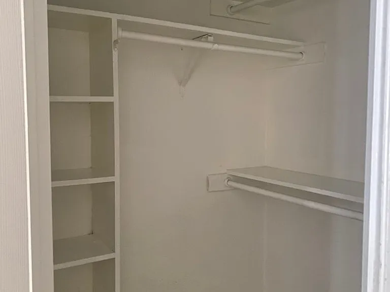 915 W 23rd St #105 — Photo 20