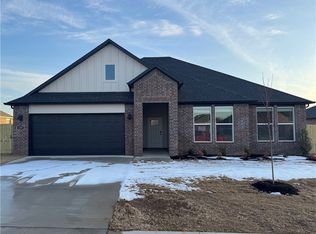 459 W Taverner Xing, Farmington, AR 72730