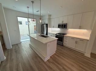 1532 E Thompson Blvd, Ventura, CA 93001