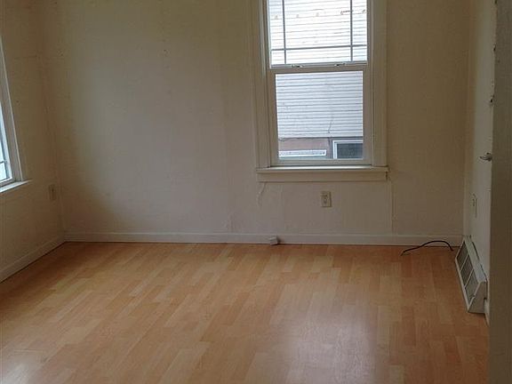 2nd image of 4109 W Crown Ave