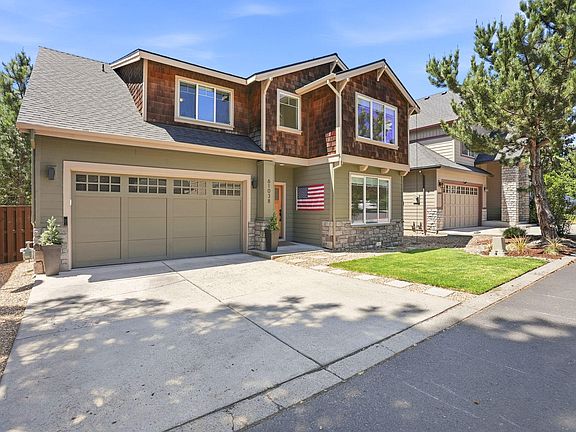 2nd image of 61038 Snowbrush Dr
