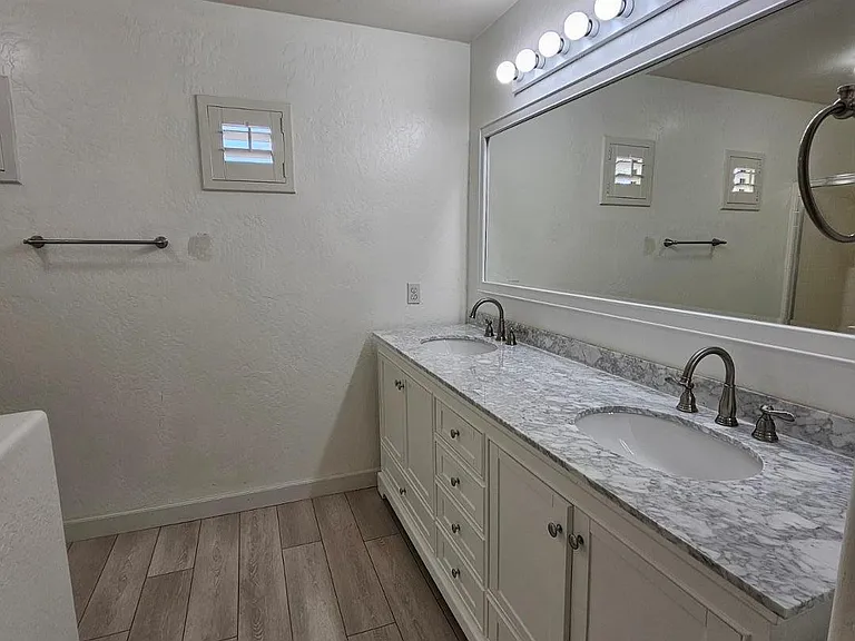 1351 N Pleasant Dr #1108 — Photo 11