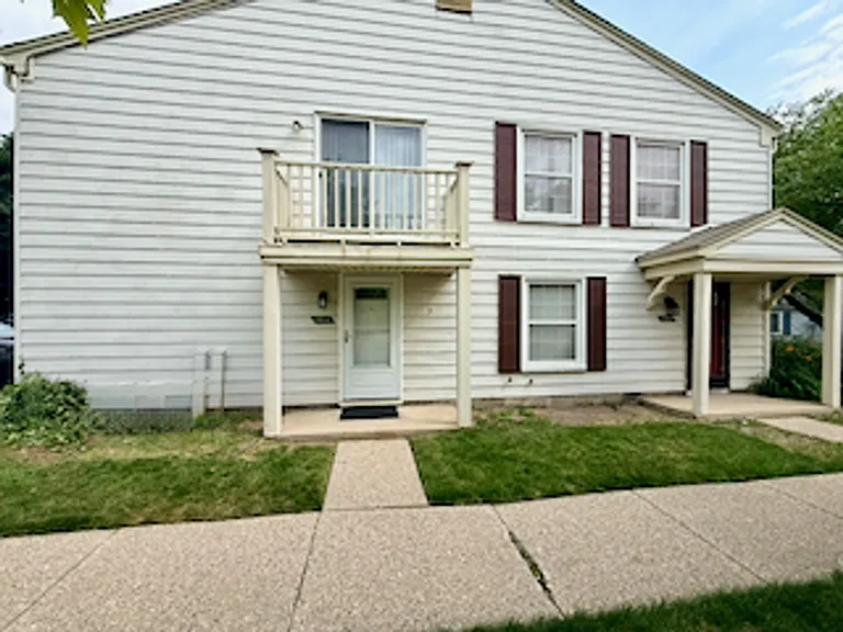2802 Willow Ct — Photo 1