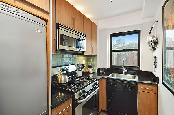 Sold by Corcoran | media 2