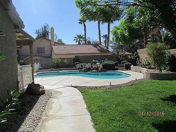 4th image of 3319 Palmdesert Way