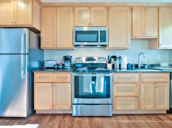 30 Gladys Ct #1B, Mountain View, CA 94043