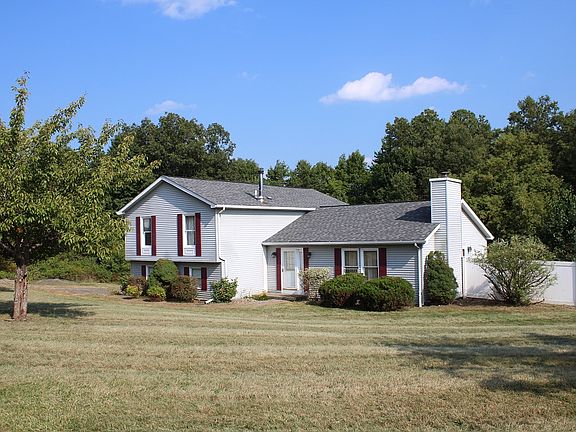 2nd image of 25 Schrempp Ln