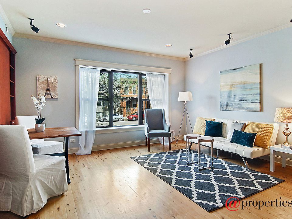 Living Room / Dining Room
