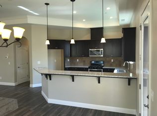 448 Bo Tree Ln, Madera, CA 93637