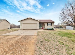 1653 W Bryce Dr, Milton, KS 67106