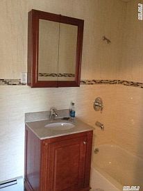 4th image of 22814 S Conduit Ave