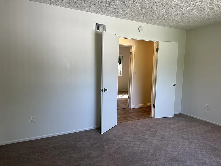 160 N Fonda St #2 — Photo 19