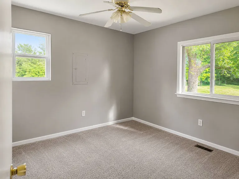 235 Quarry Rd — Photo 14