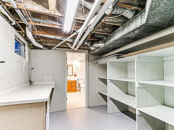 4th image of 1404 Roosevelt Ave
