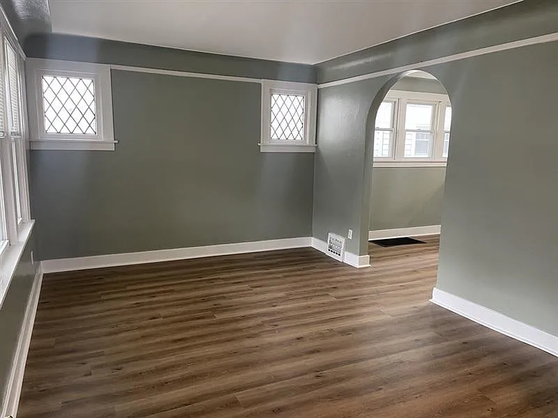 2 bed, 1000 sqft, $1,000 — Photo 4