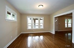 5th image of 126 W Burlington Ave