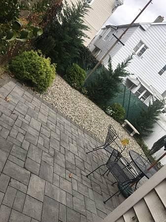 2nd image of 707 Avenue E