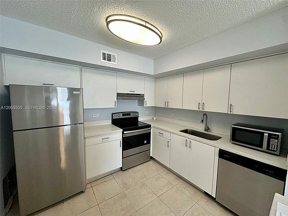 4th image of 3630 N 56th Ave APT 310