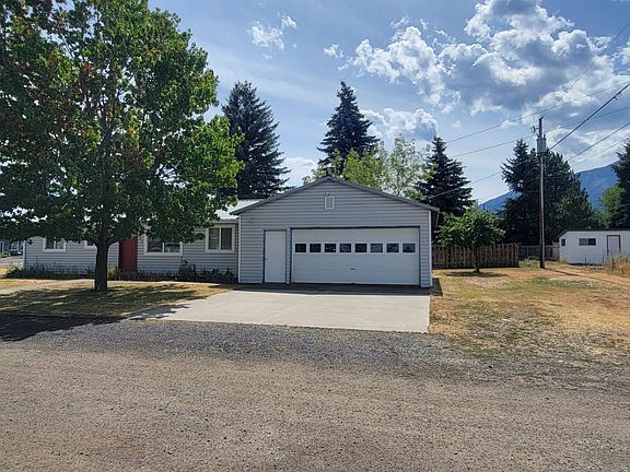3rd image of 302 E Poplar St