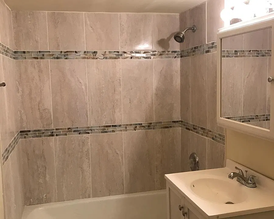 8200 S Jeffery Blvd #1